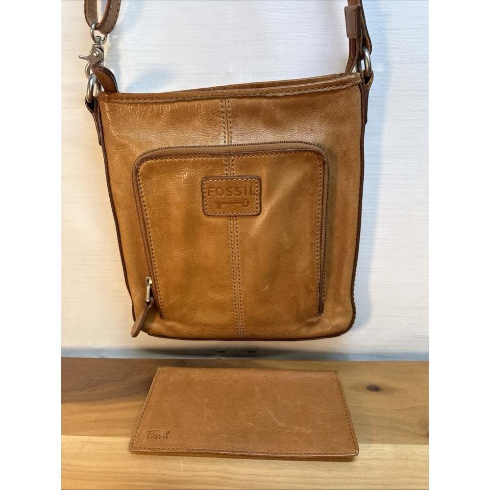 VTG Fossil Set (2) Tan Leather Cross Body Bag Purse Organizer & Checkbook